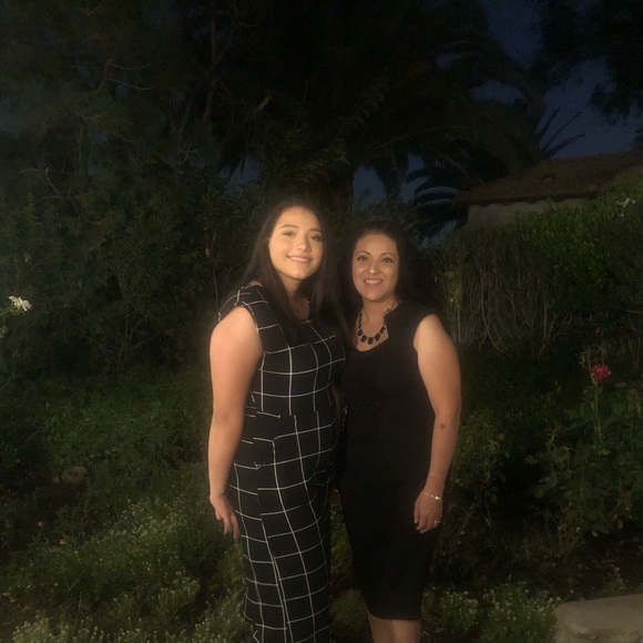 Meet your Posher, Lupe - Picture 1 of 1